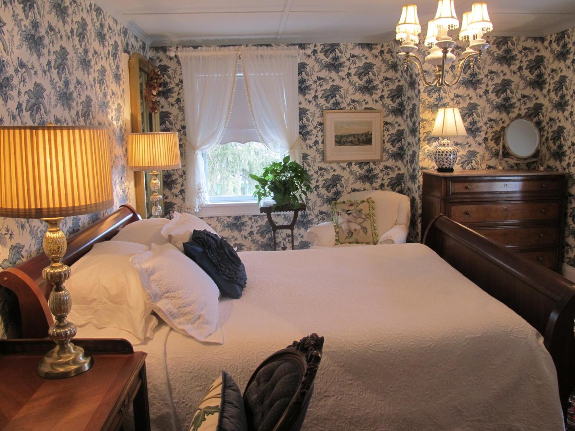 Hilltop House Bed & Breakfast Amenia Extérieur photo