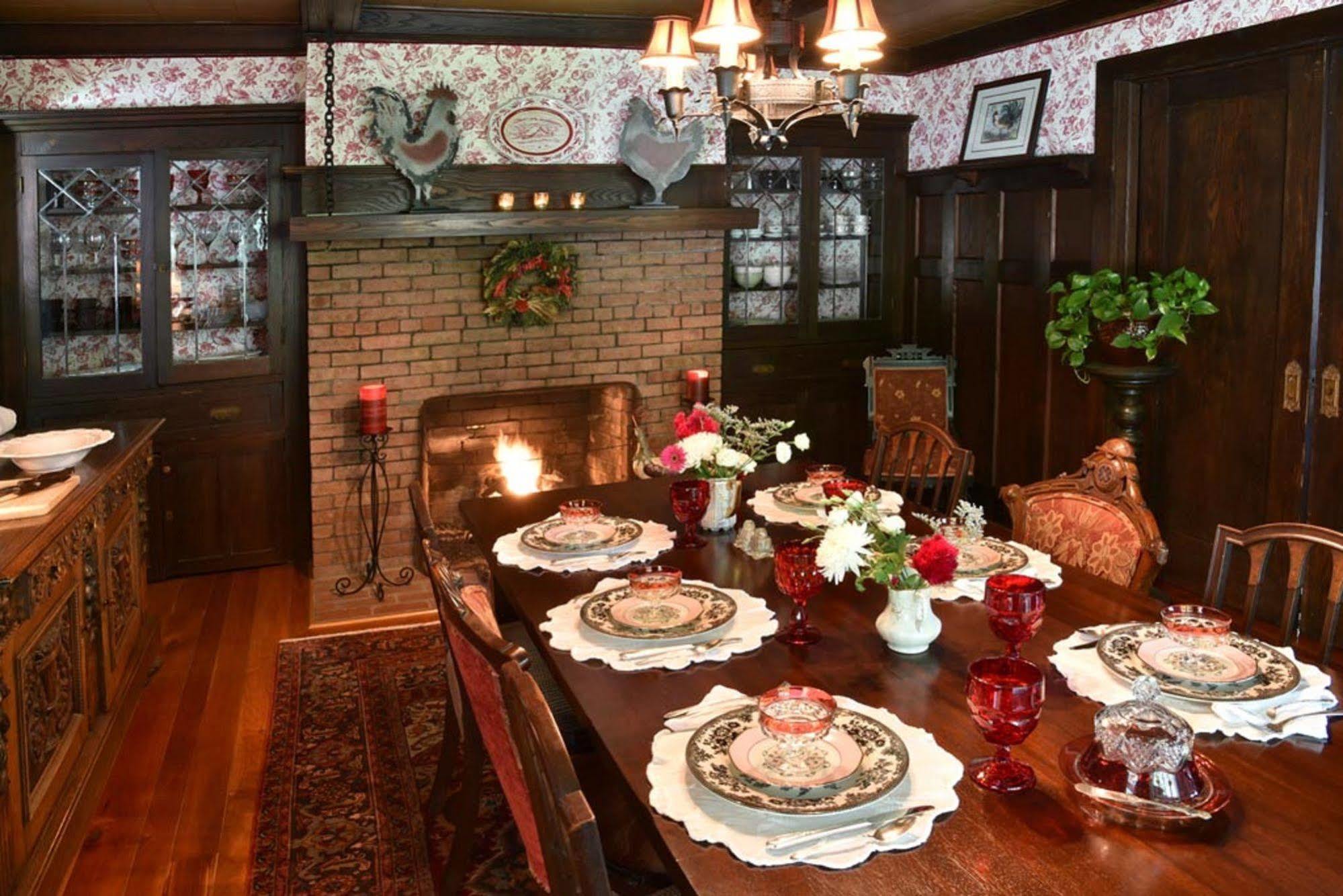 Hilltop House Bed & Breakfast Amenia Extérieur photo
