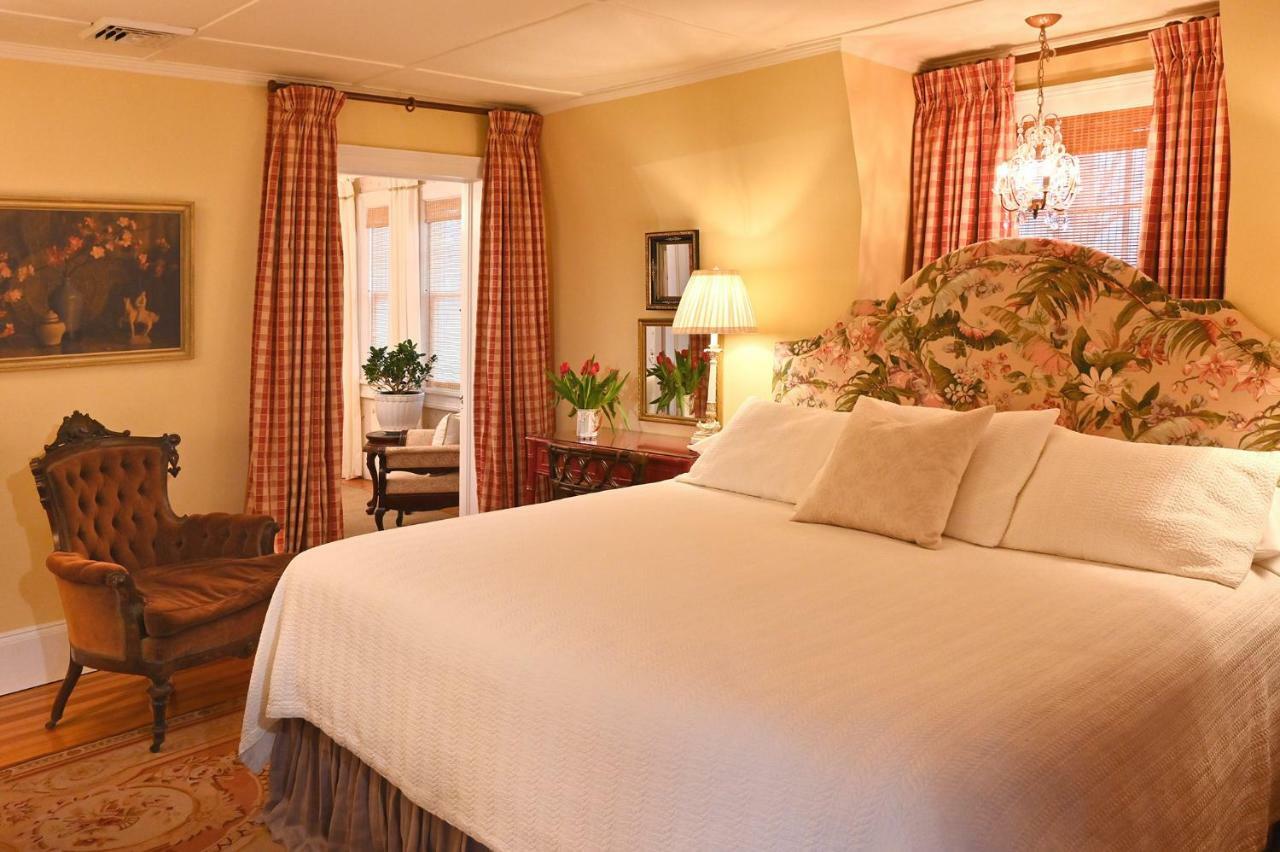 Hilltop House Bed & Breakfast Amenia Extérieur photo